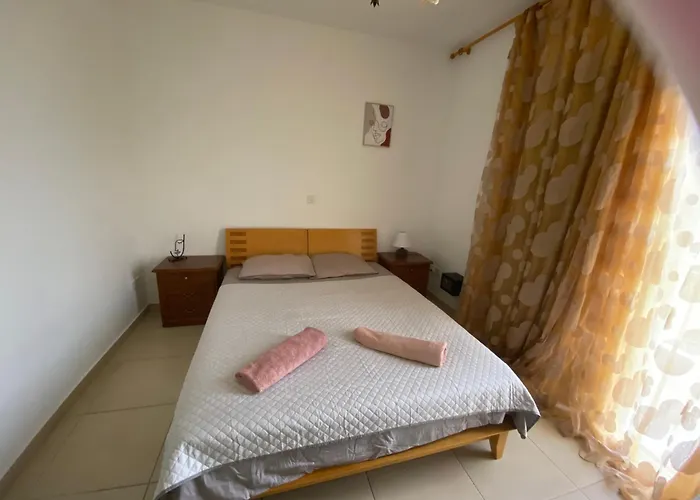 Paphos Elysia Park 2 Bedroom And Garden