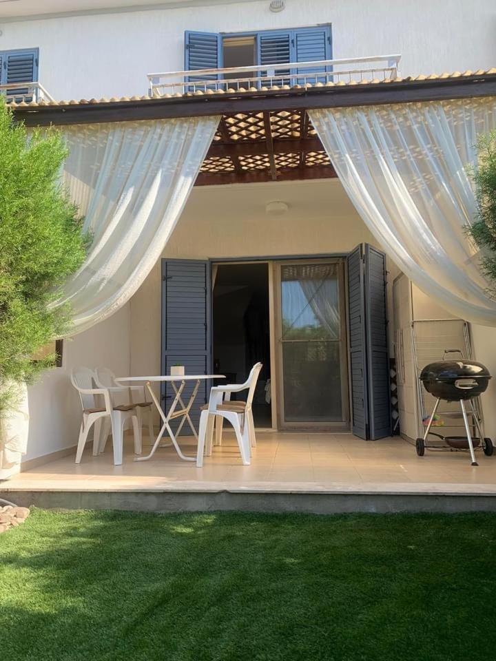 Elysia Park 2 Bedroom And Garden * Πάφος